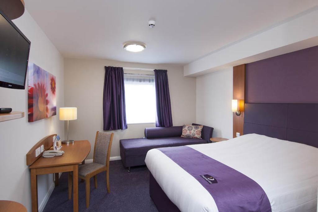 Premier Inn Bournemouth East 객실 사진