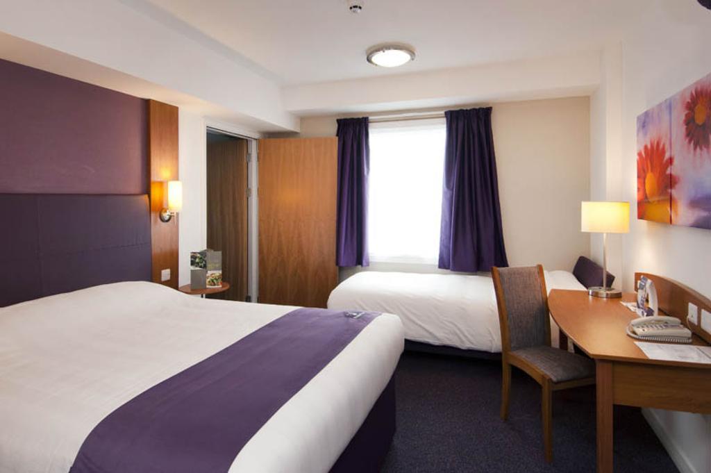 Premier Inn Bournemouth East 객실 사진